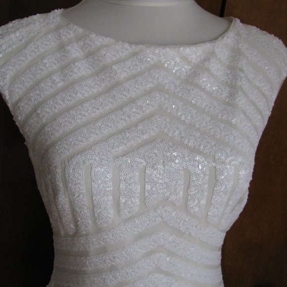 Brand New Beautiful Ralph Lauren Full-Length Evening Gown - Picture 10 of 16